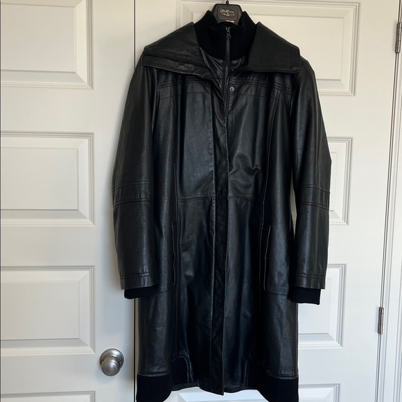 Danier Jackets & Blazers - Danier black leather jacket